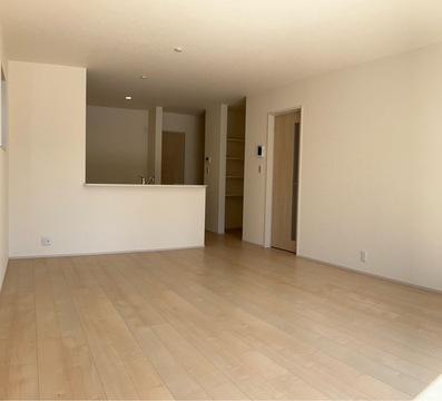 リーブルガーデン野洲市冨波甲３期 外観・内装2