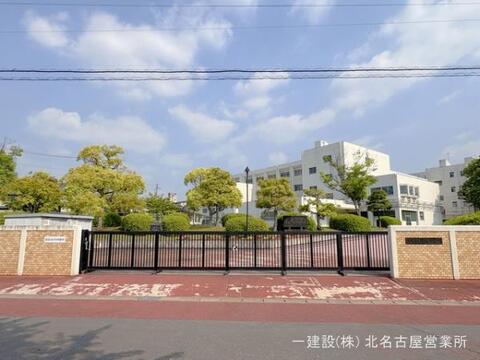 小牧市立桃陵中学校:400m