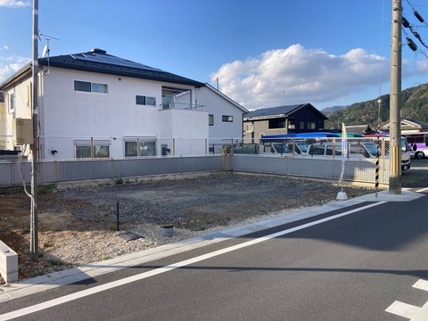 リーブルガーデン亀岡篠町篠上西裏 外観・内装1