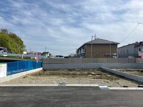 リーブルガーデン上牧町中筋出作３期 外観・内装2