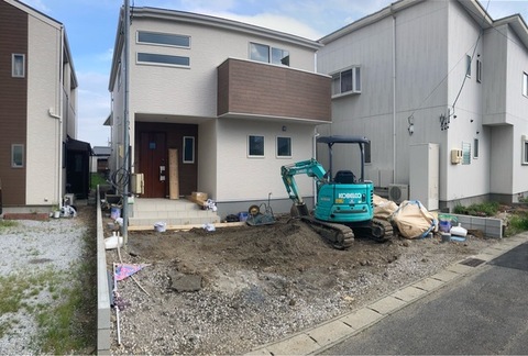 リーブルガーデン亀山市南野町第2 外観・内装1
