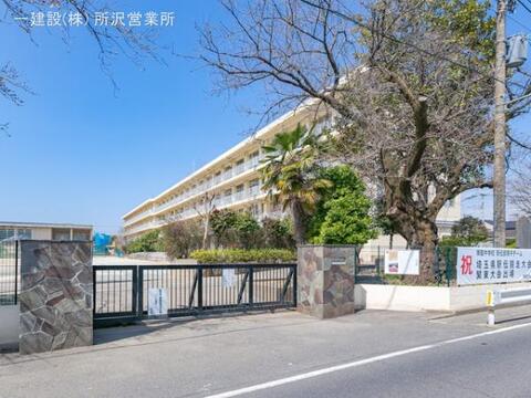 所沢市立南陵中学校:2300m