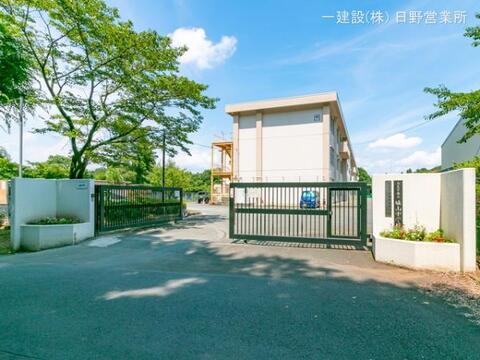 八王子市立城山中学校：1670m