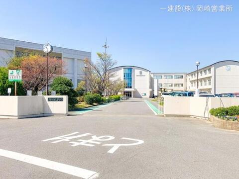 西尾市立鶴城中学校：2500m