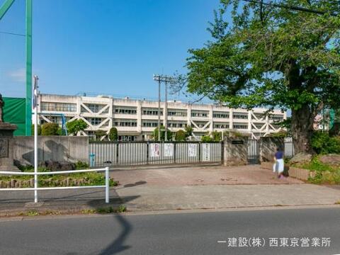 あきる野市立西秋留小学校：800m