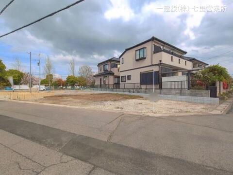 リーブルガーデン久喜吉羽第５ 外観・内装1