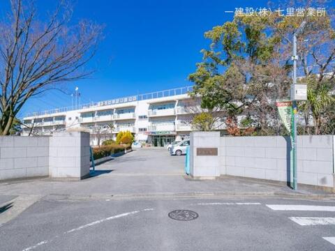 川口市立中居小学校：730m
