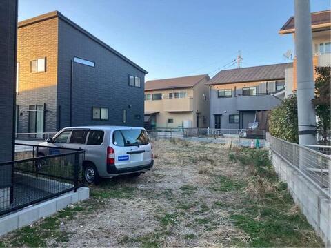 リーブルガーデン南区護藤町第三 外観・内装1