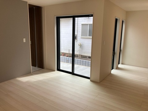 リーブルガーデン小平市小川町第２ 外観・内装2