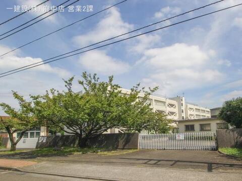 多摩市立多摩中学校：1850m