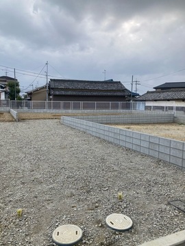 リーブルガーデン美原区平尾３期 外観・内装1