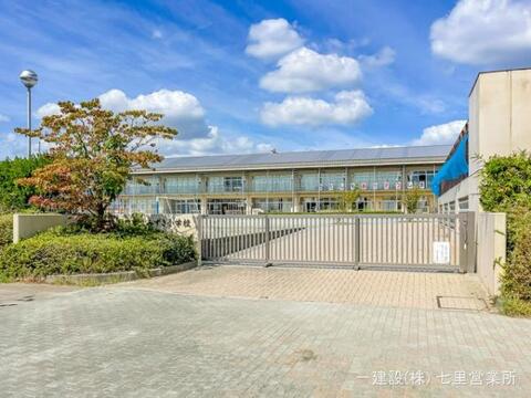 野田市立みずき小学校：640m