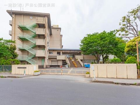 越谷市立武蔵野中学校:1600m