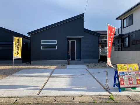 リーブルガーデン西尾市一色町西塩浜第2 外観・内装1