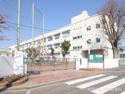 横浜市立鶴ケ峯中学校:1600m