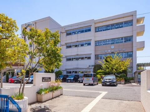 八潮市立潮止中学校：1100m