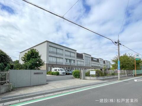 八千代市立八千代中学校:1740m