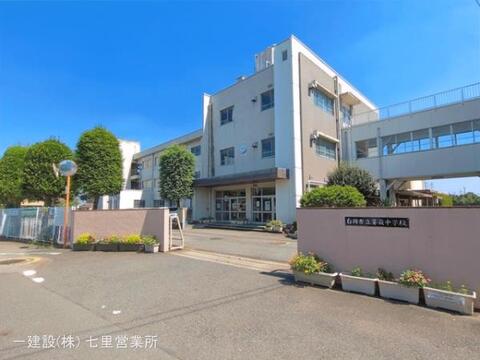 白岡市立菁莪中学校：2000m