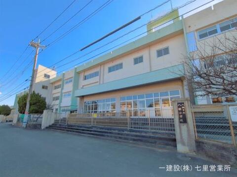 八潮市立八條小学校:480m