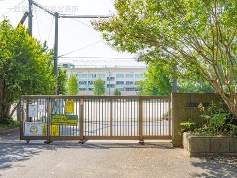 市川市立百合台小学校：680m