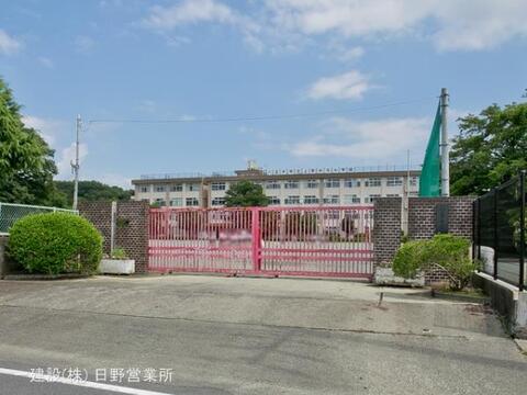 八王子市立上壱分方小学校：800m