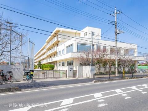 所沢市立牛沼小学校：750m
