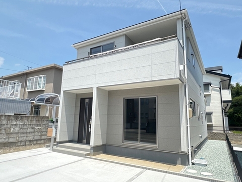 リーブルガーデン青葉西勝山Ⅱ 外観・内装1