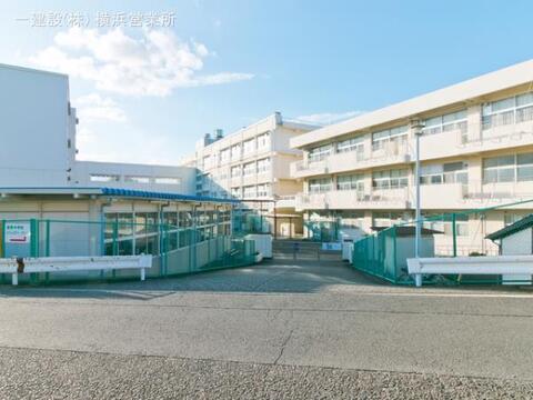 横浜市立東野中学校：410m