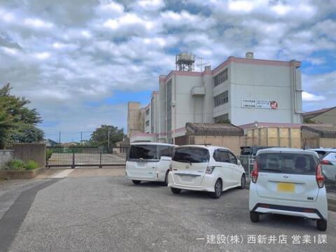 流山市立東深井中学校：1200m