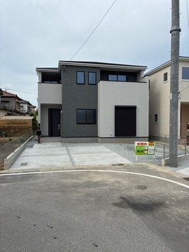リーブルガーデン碧南市笹山町3丁目 外観・内装1