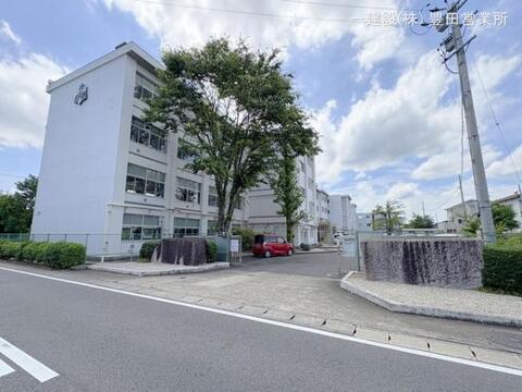 豊田市立猿投台中学校:1850m