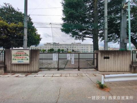 福生市立福生第二中学校:700m