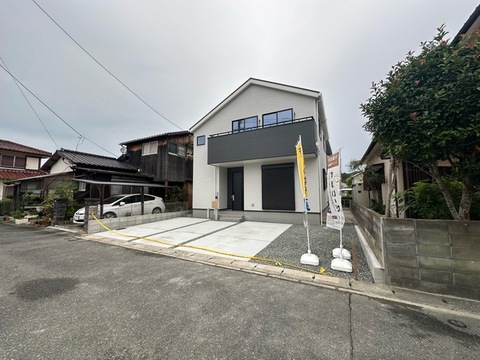 リーブルガーデン西区今宿東第十八 外観・内装1