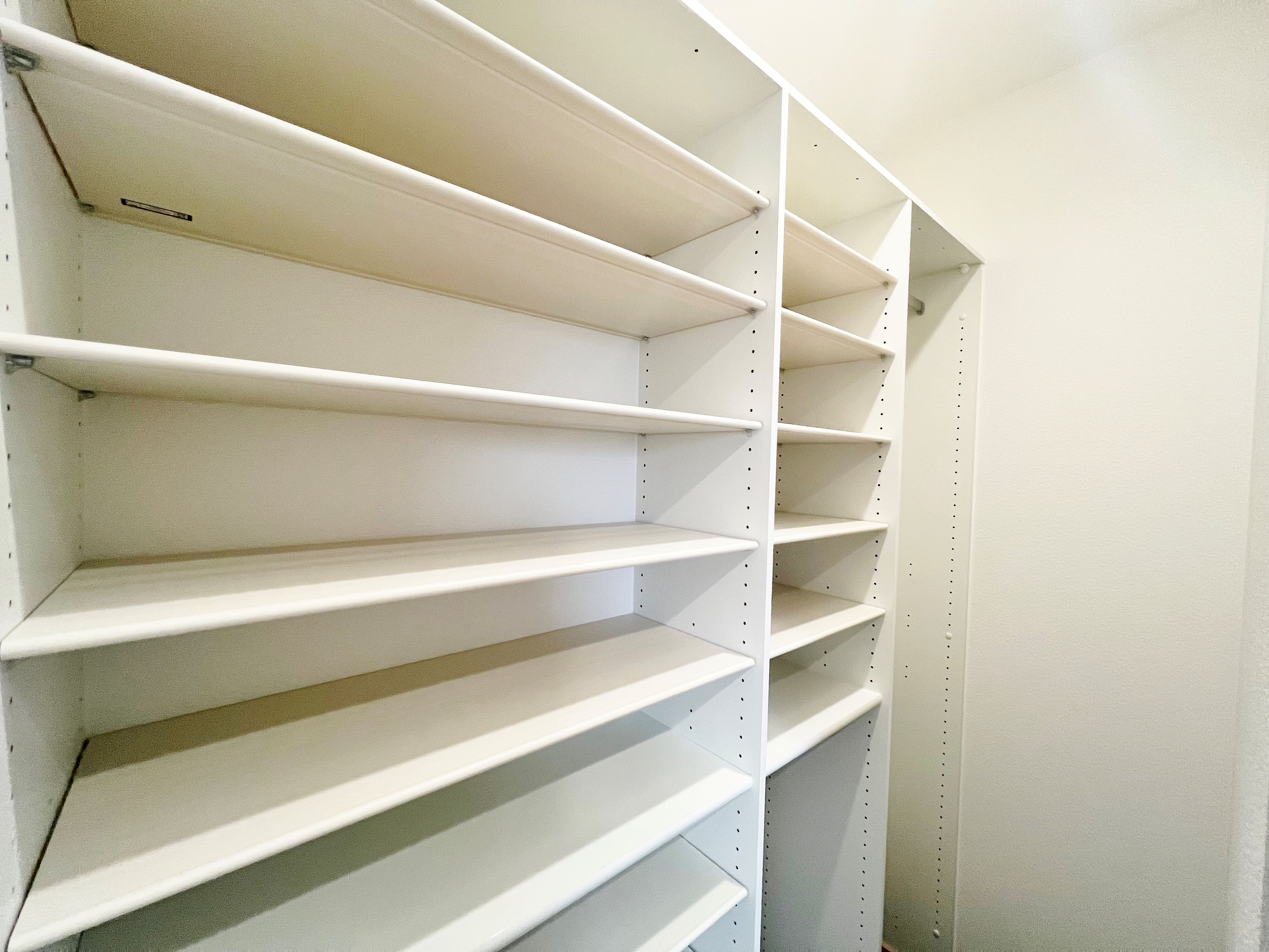 家族の成長と共に増える靴もたっぷり収納可能。片付いた玄関でおもてなし。