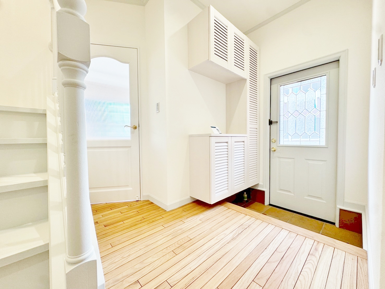 玄関ドアを開けた瞬間、その煌びやかさに感動する空間に出会う。