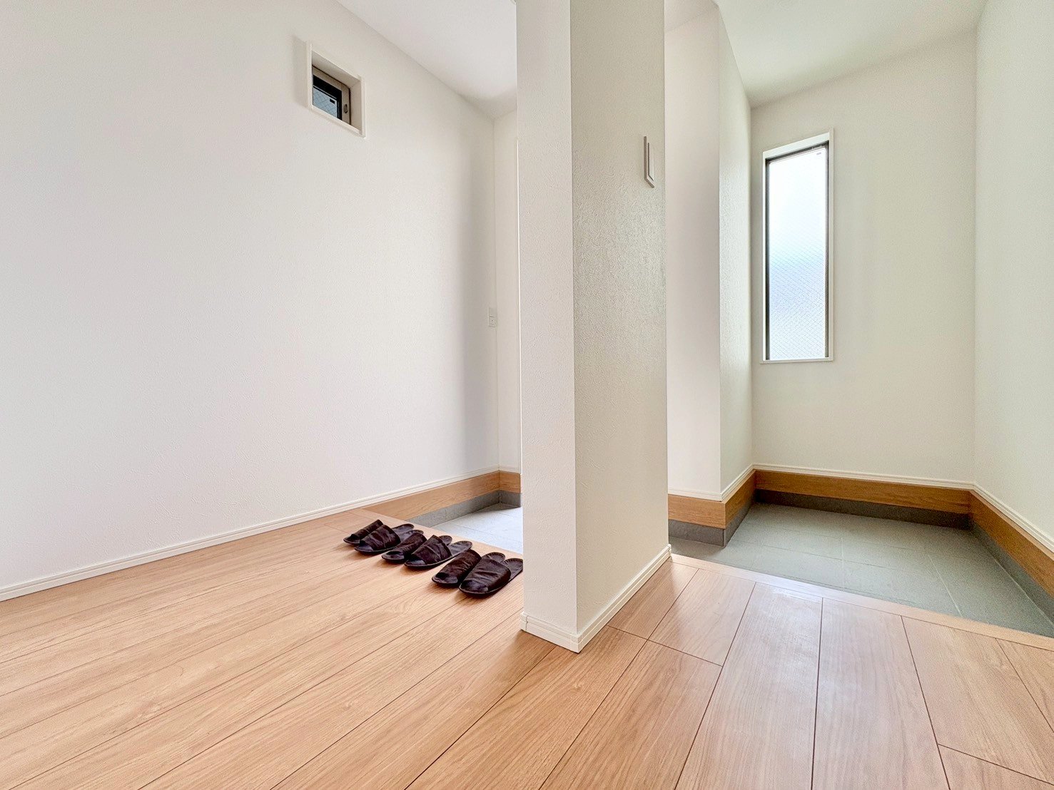 SIC付きの広々とした玄関です。