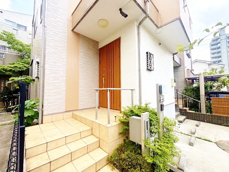 ２００７年６月築のオール電化の４ＬＤＫのお住まいです。