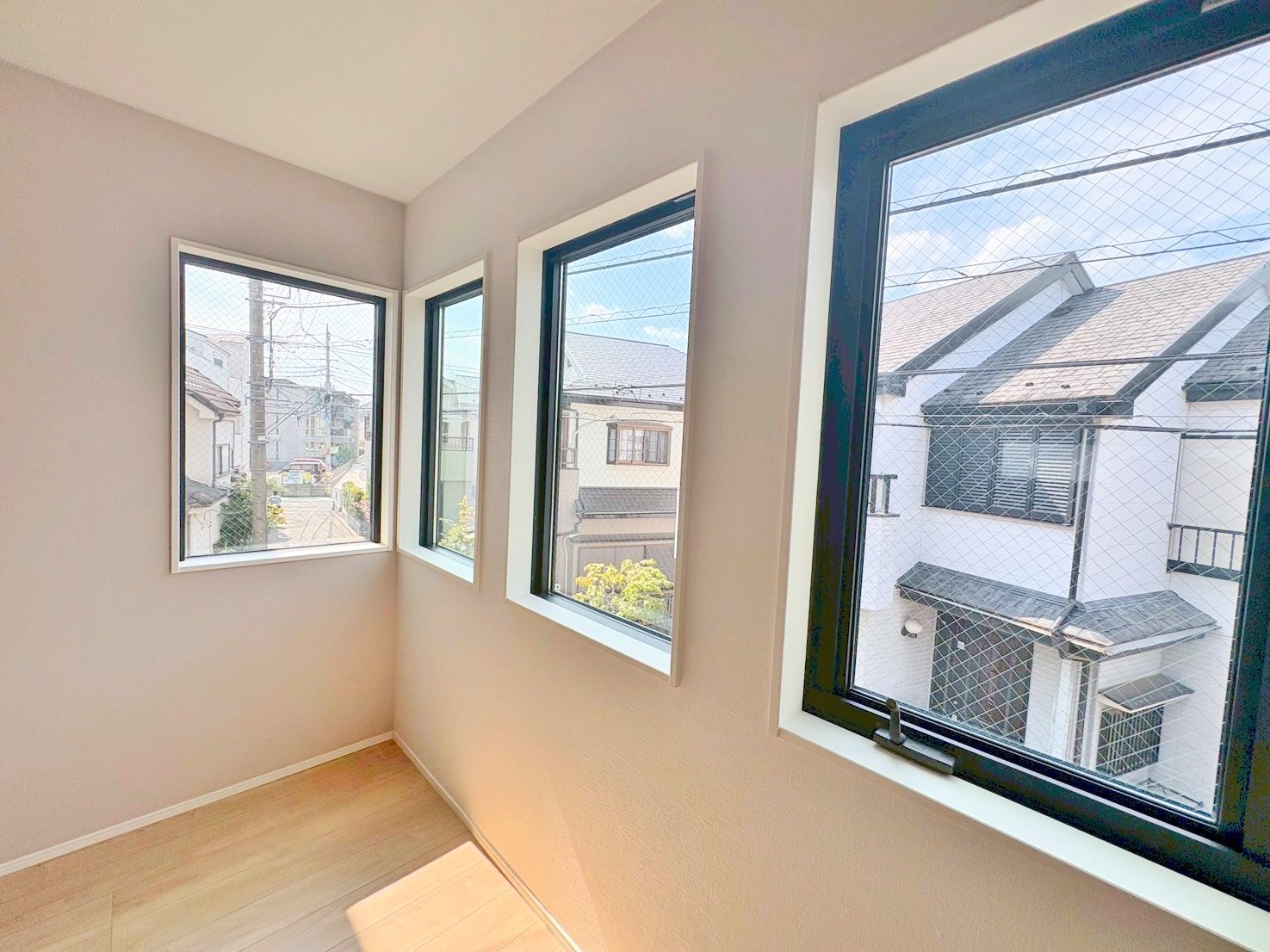 豊かな光と風を運んでくれるわが家自慢の場所。