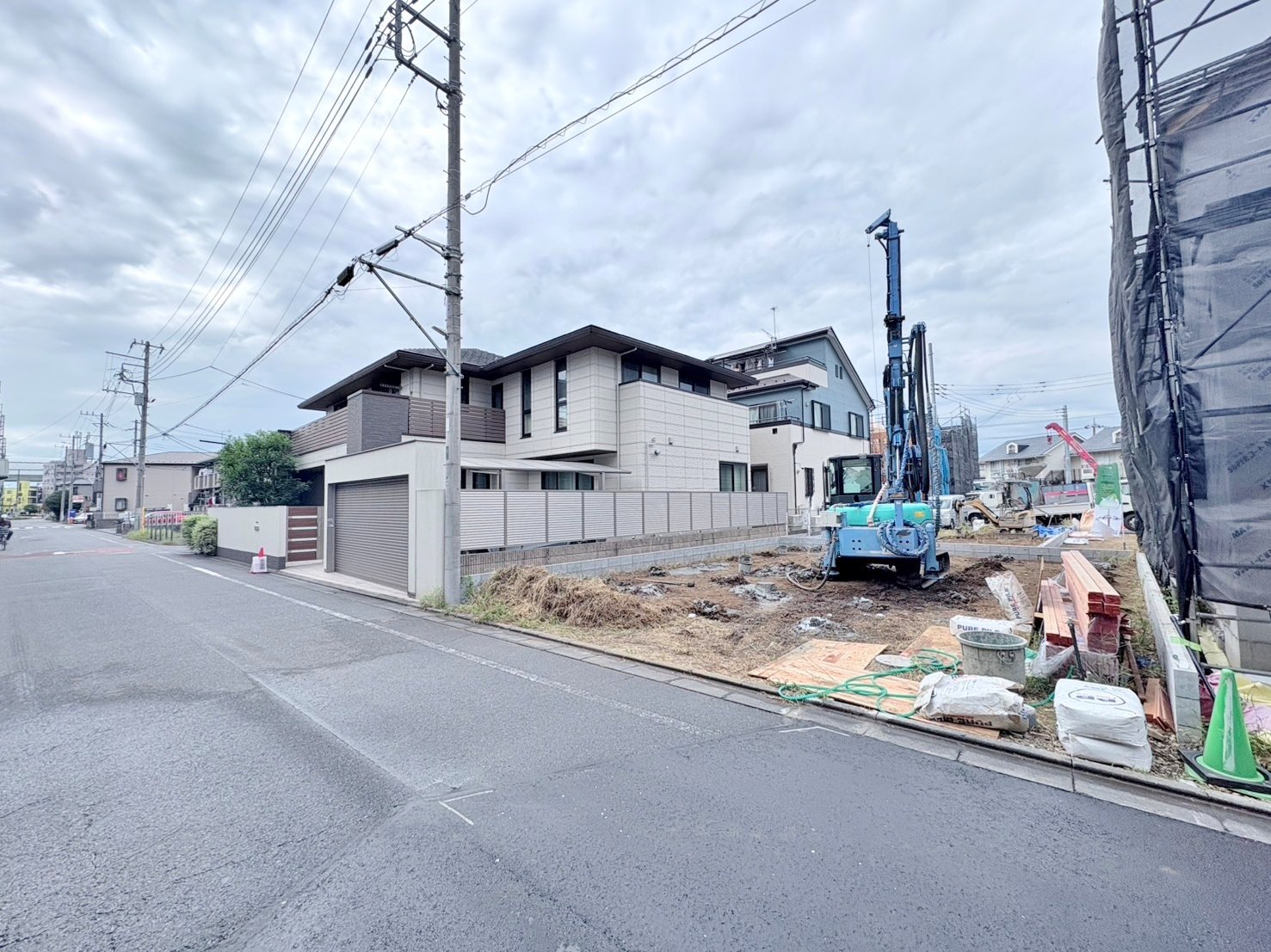 ここで過ごす悠久の時は、いつまでも幸福感に包まれます。(令和7年10月 撮影)