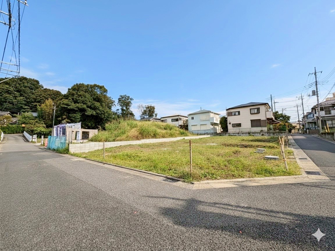 堂々たる趣ながら、主張し過ぎずどこか余裕を感じさせる。(令和7年10月 撮影)