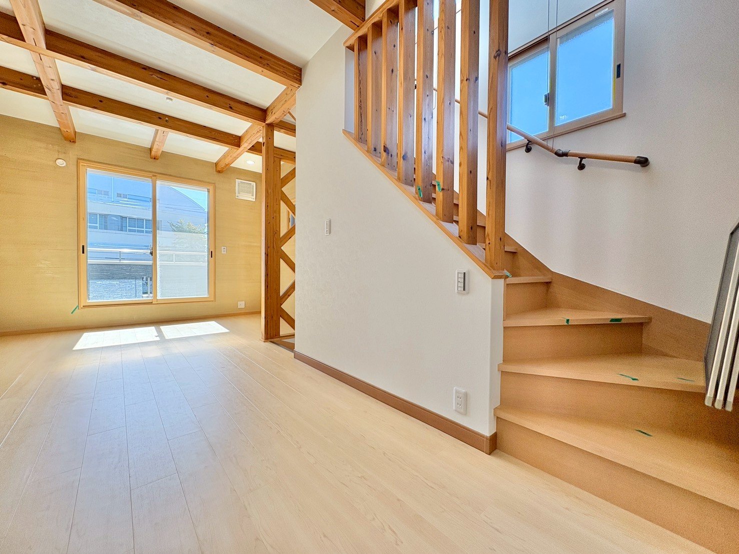 自然と家族のコミュニケーションが生まれるリビングイン階段。