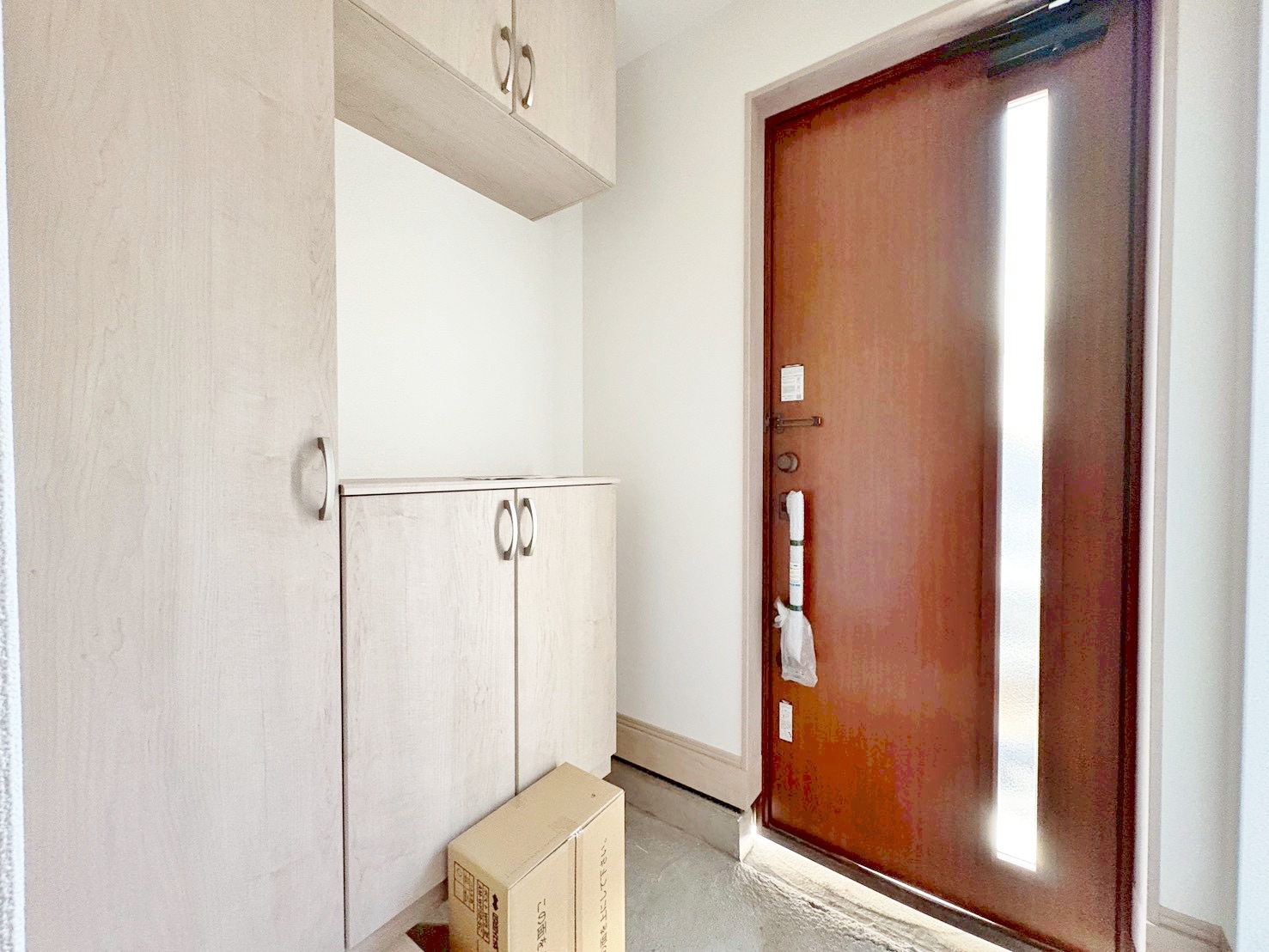 「行ってきます」と「ただいま」はこの玄関から始まります。