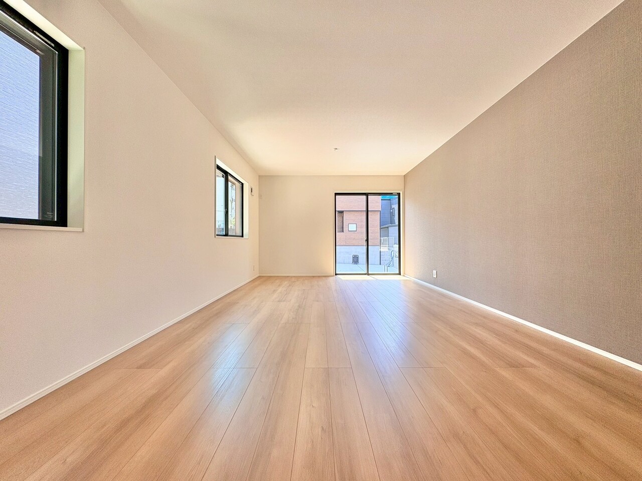 ここにはみんなが集い、食事と楽しい会話が始まる。