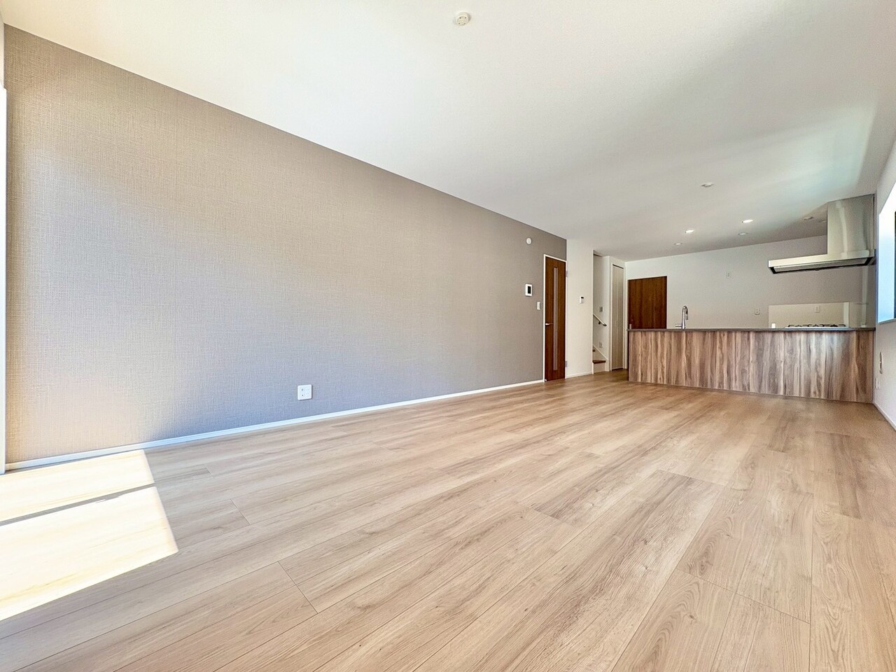 アクセントクロスはお気に入りの家具も引き立たせてくれます。