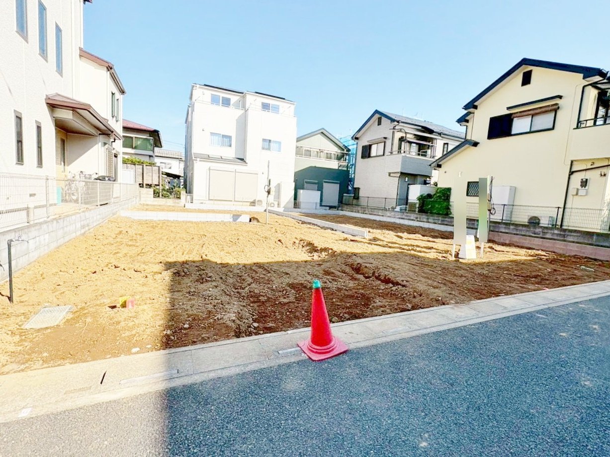 ご家族と愛情を育む新しい暮らしはいかがですか。(令和7年11月 撮影)