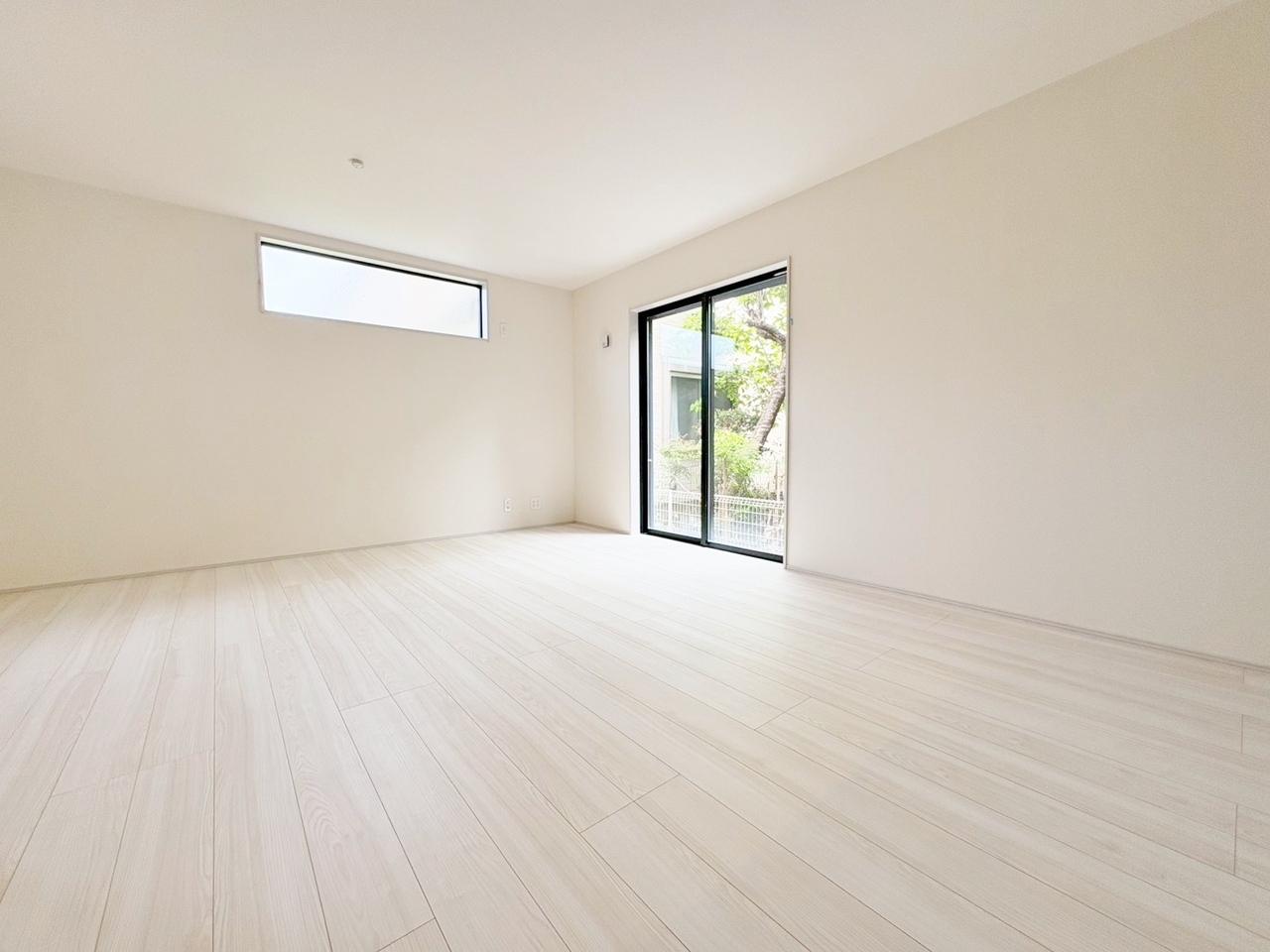 ここにはみんなが集い、食事と楽しい会話が始まる。