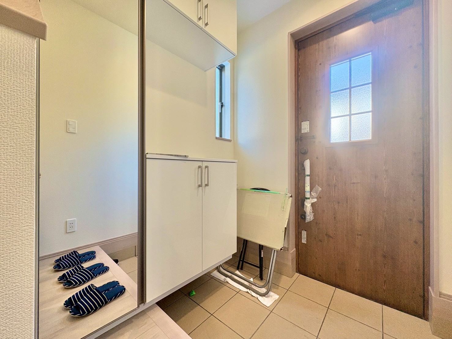 「行ってきます」と「ただいま」はこの玄関から始まります。