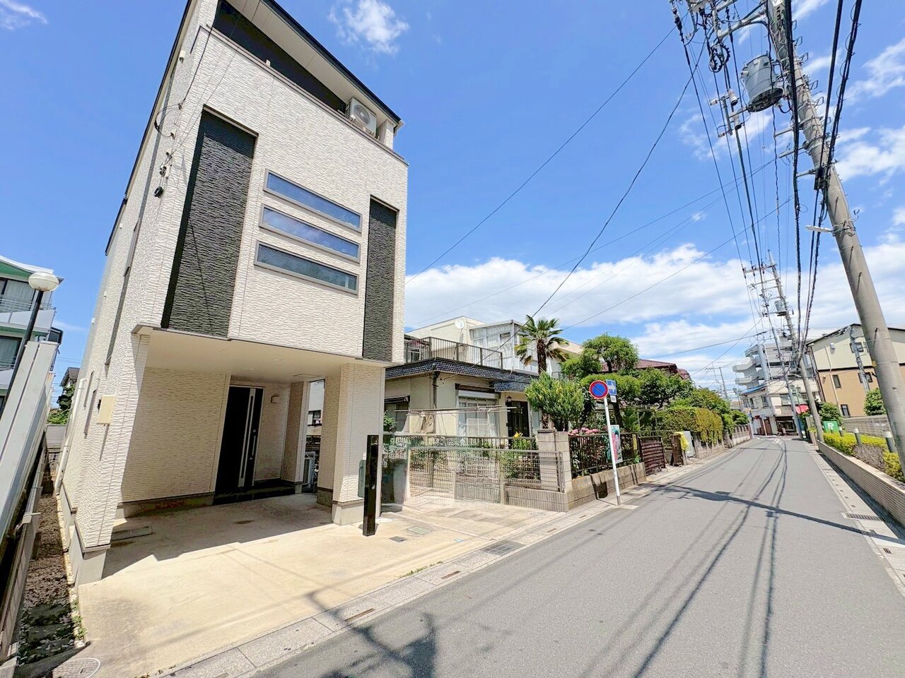 冬でも快適な床暖房を備えています。