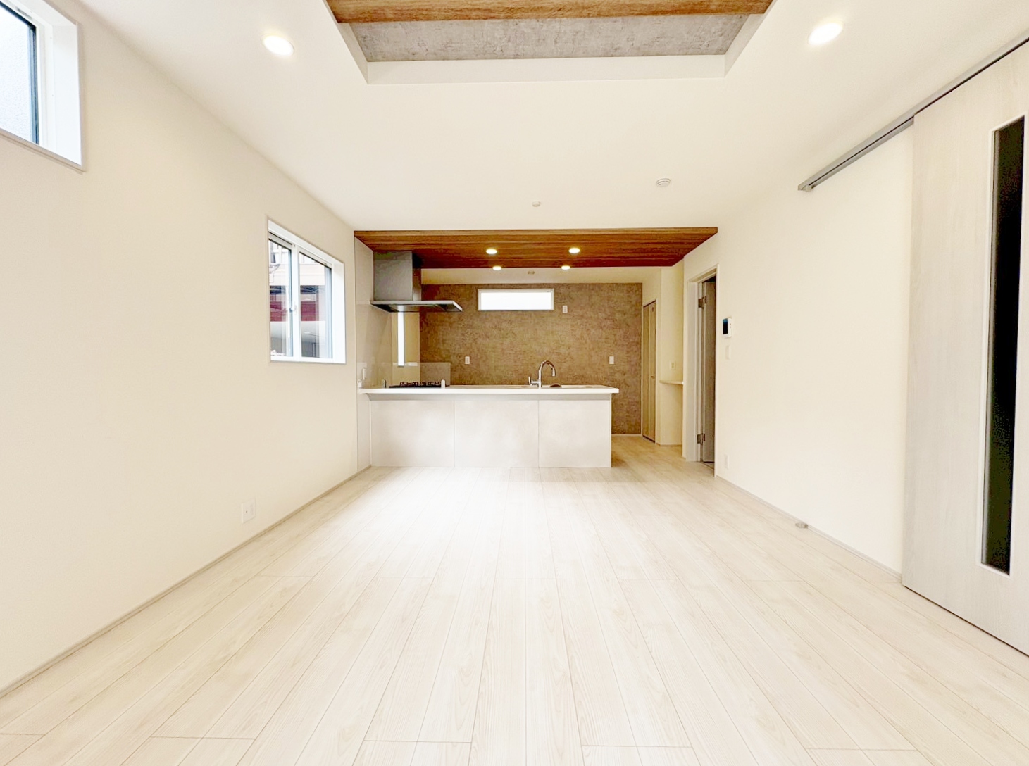 すべてを凝縮した珠玉の【始まり】をここから迎えます。