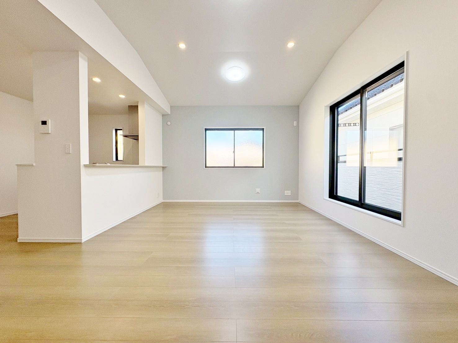 洗練された空気感の中にも落ち着きを感じる贅沢なＬＤＫ。